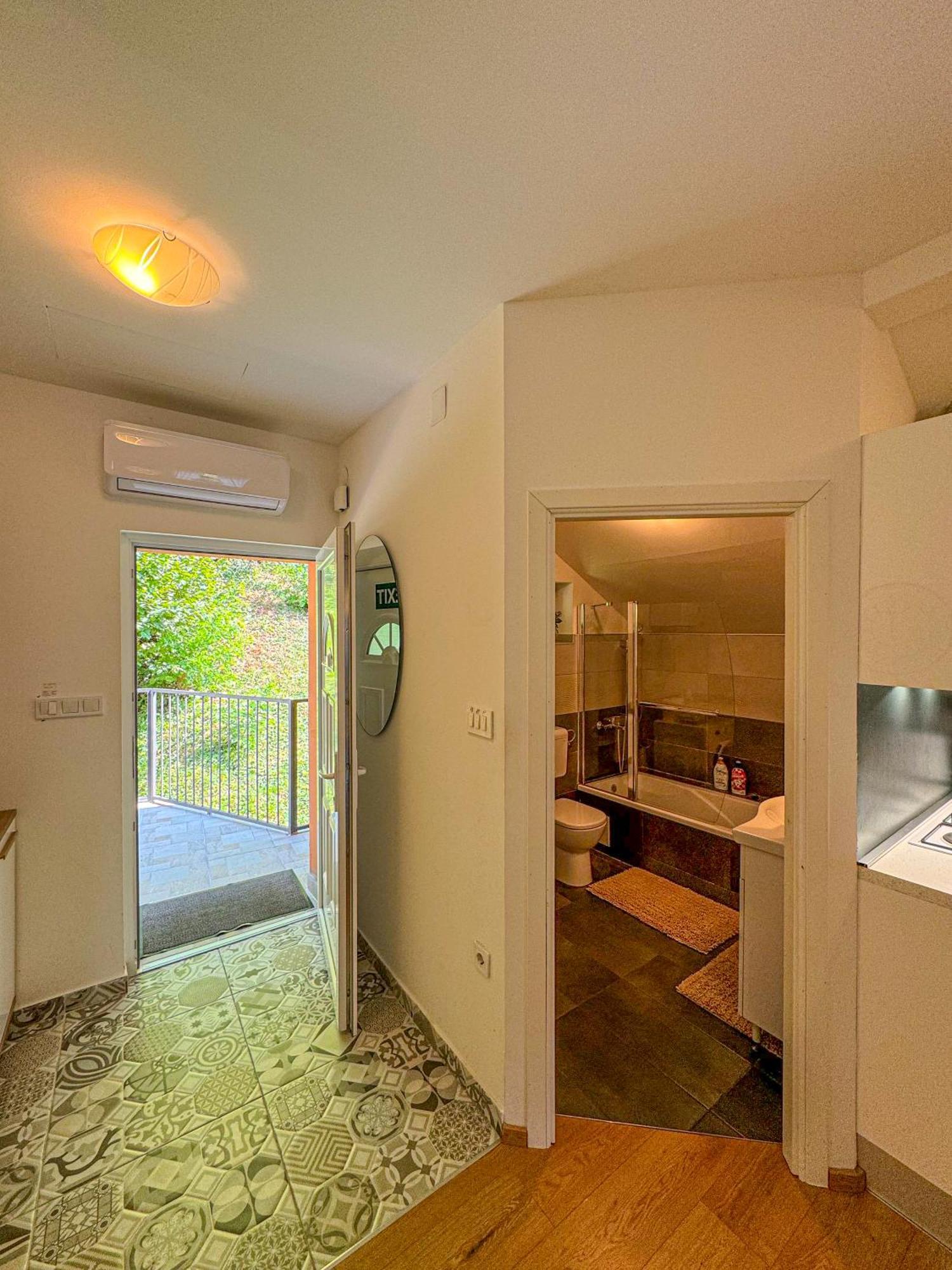 Apartman Mibel Загреб Экстерьер фото