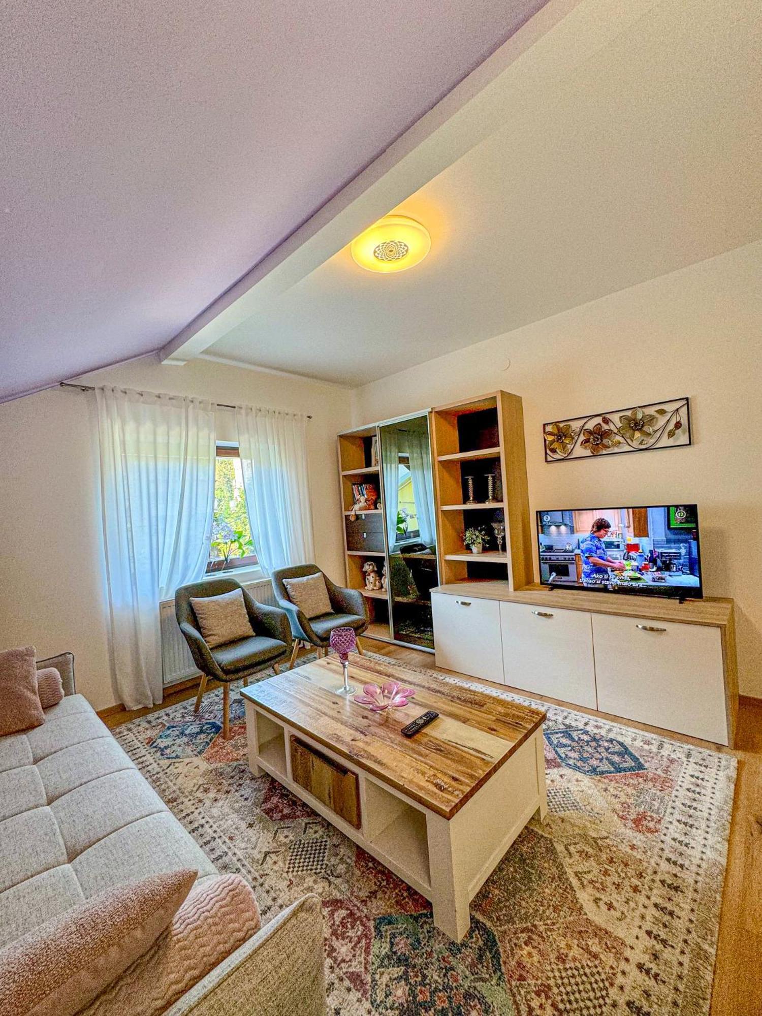 Apartman Mibel Загреб Экстерьер фото