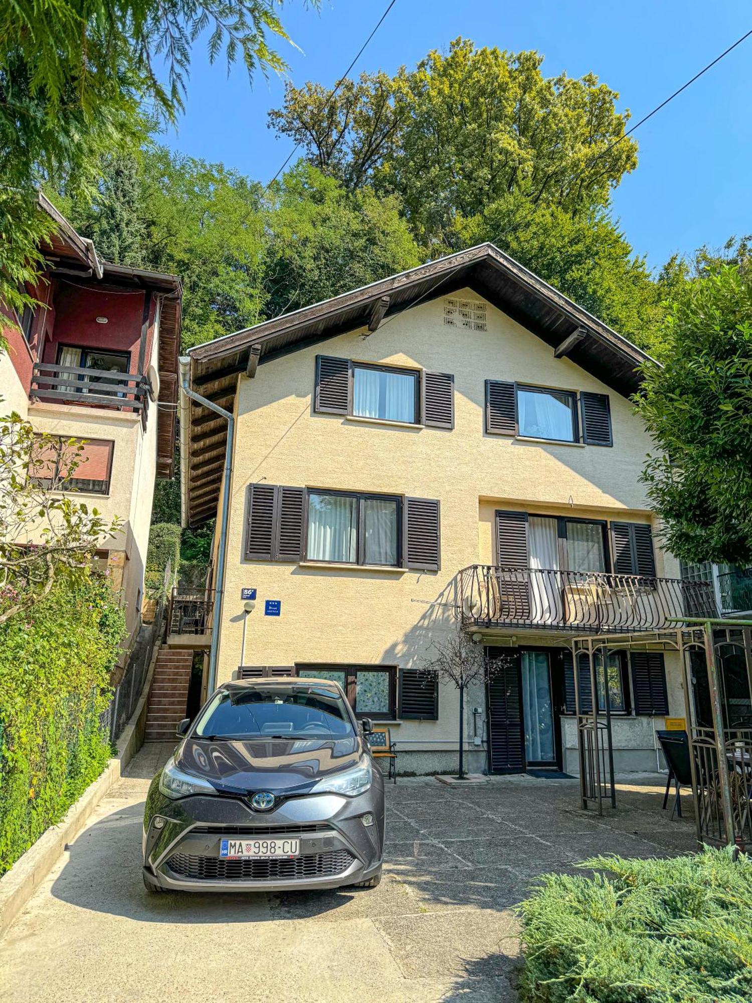 Apartman Mibel Загреб Экстерьер фото