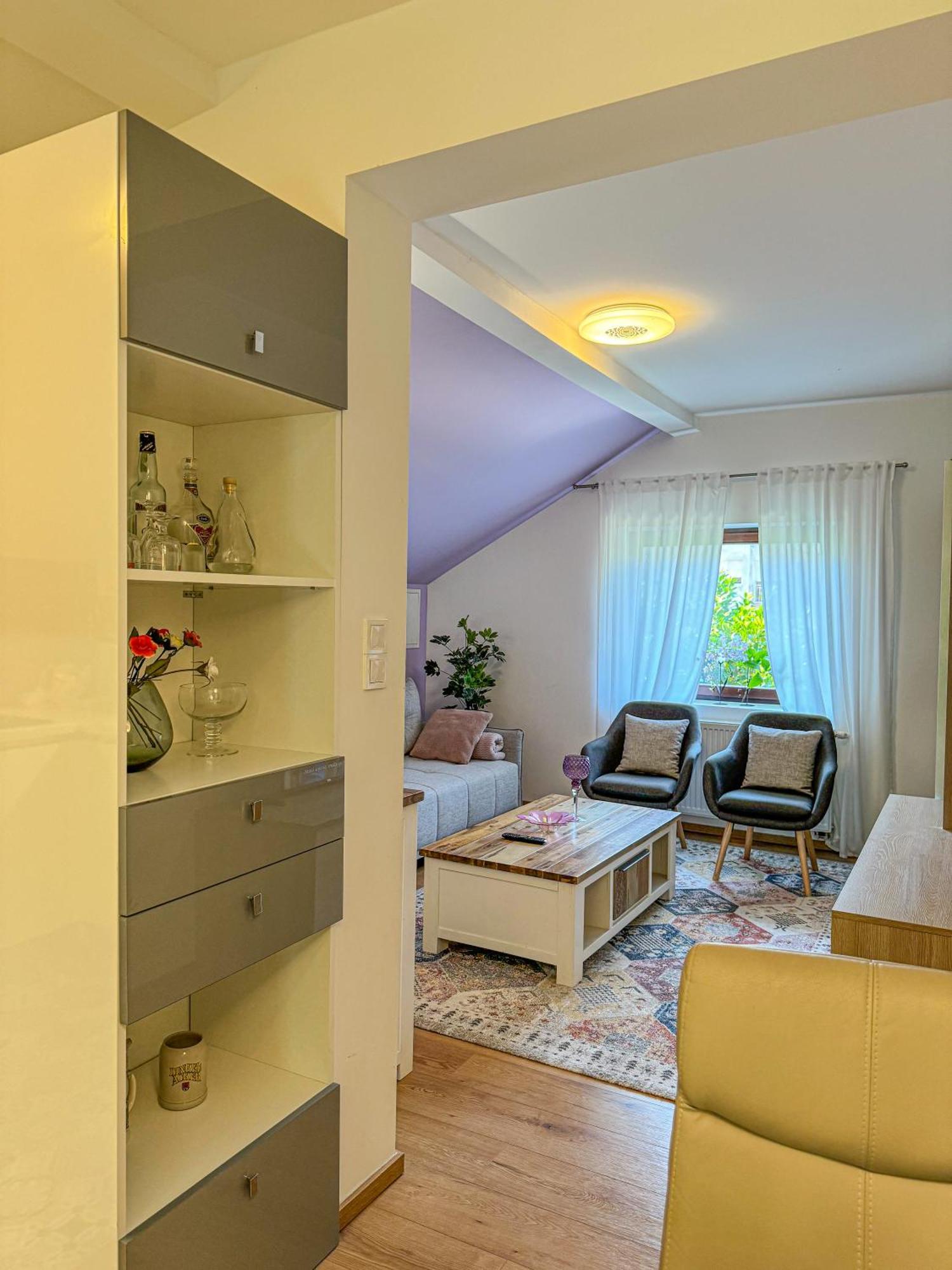 Apartman Mibel Загреб Экстерьер фото